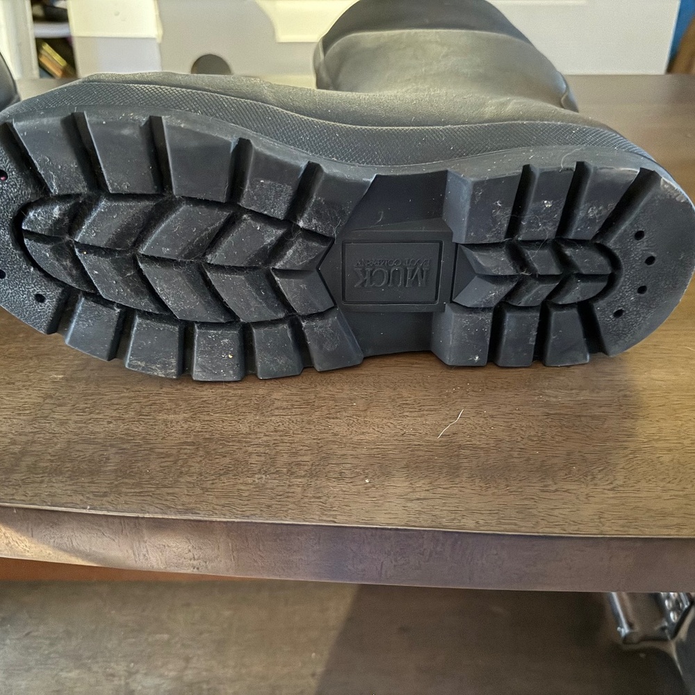 Almost new Muck Boots